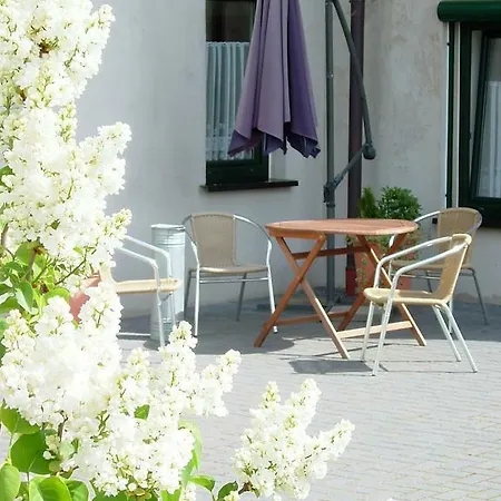 Fliederhof * Herresbach